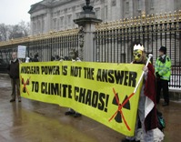 Anti-Nuclear protesters at Buckingham Palace